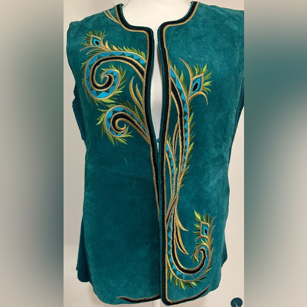 Bob Mackie Wearable Art Peacock Design Embroidered Boho Vest